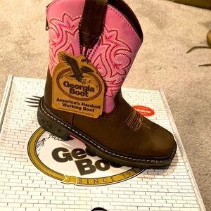 Brand new still in the box Kids Georgia Boots!